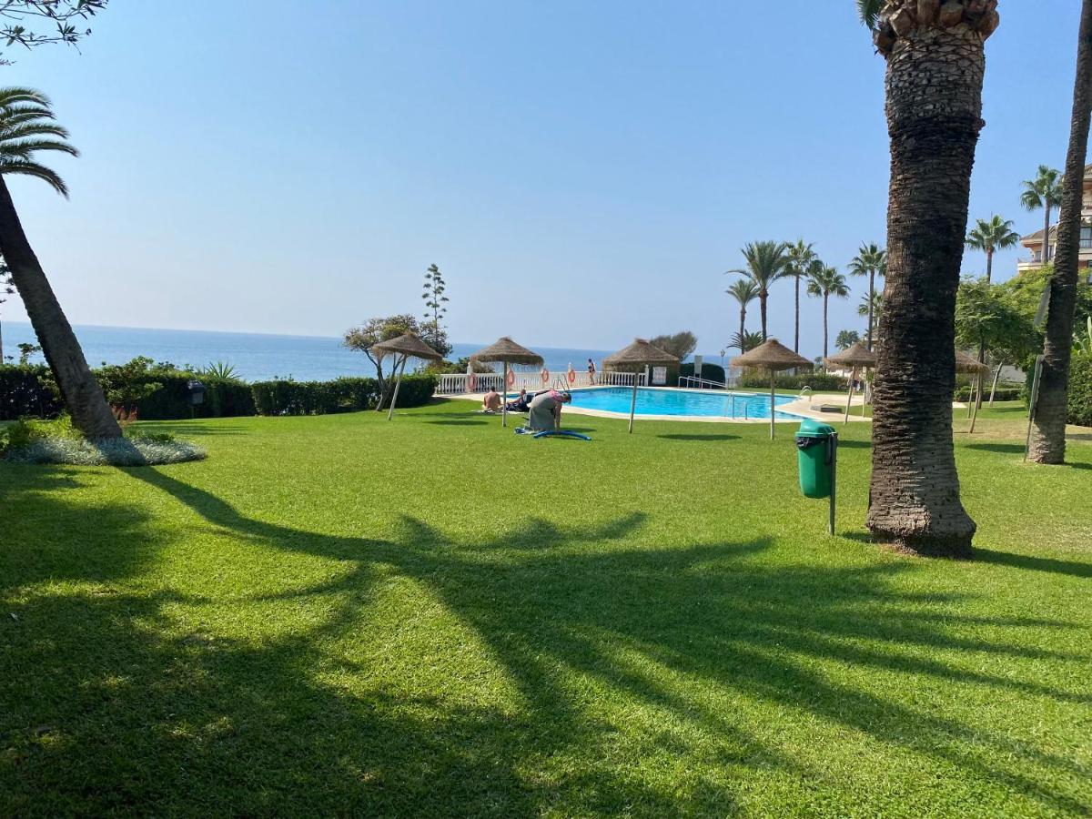 Super Holday Lubina Sol Mijas Beachfront Lägenhet Exteriör bild