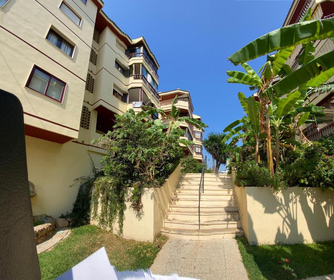 Super Holday Lubina Sol Mijas Beachfront Lägenhet Exteriör bild