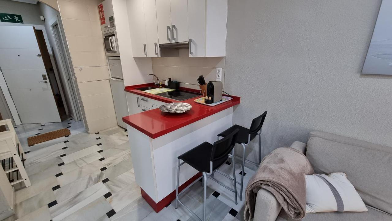 Super Holday Lubina Sol Mijas Beachfront Lägenhet Exteriör bild